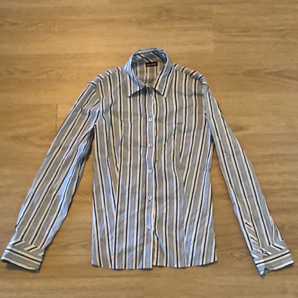 Gray striped size 6 Gerry Weber button down